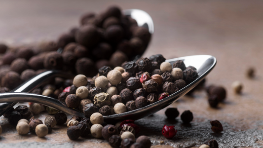 Harnessing the Warming Power of Black Pepper Essential Oil